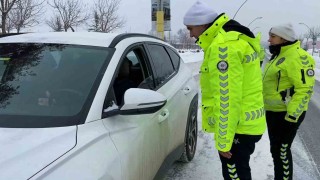 Ağrıda kış şartlarına yönelik trafik denetimleri sürdürülüyor