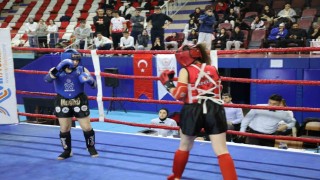 Ağrıda Muay Thai Rüzgarı Esti