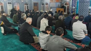 Anamurda yeni yılın ilk sabahı camilerde karşılandı