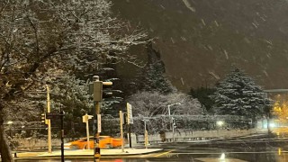 Ankarada gece saatlerinde kar yağışı etkili oldu
