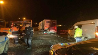 Ankarada tıra çarpan aracın sürücüsü hayatını kaybetti