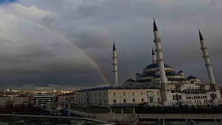 Ankarada yağmur sonrası gökkuşağı hayran bıraktı