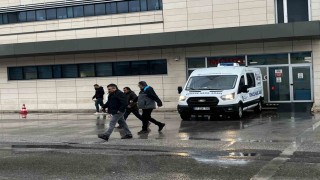 Antalyada evinde silahla vurulmuş halde ölü bulunan kişinin cenazesi teslim alındı