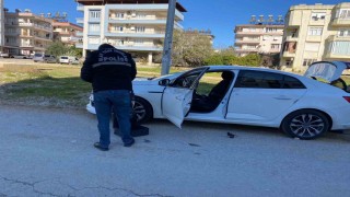 Antalyada seyir halindeki otomobile silahlı saldırı: 1 yaralı