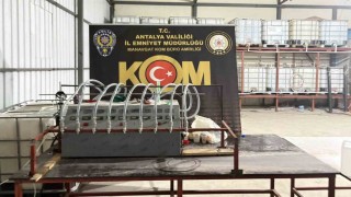 Antalyada son 1 haftada suç işleme amacıyla örgüt kurma ve kaçakçılık suçlarından 14 kişi tutuklandı