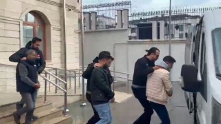 Arnavutköyde aranan 4 şahıs yakalandı