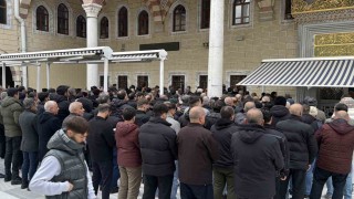 Arnavutköyde cami avlusunda vurulan yaşlı adam son yolculuğuna uğurlandı