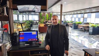 Artvinde kafedeki hırsızlık anı kamerada
