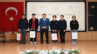 Aydın Lisesi, dil yarışmasında 5 ödülün 3ünü aldı