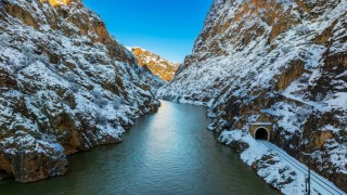Aydınlık Kanyon: Erzincanda doğayla iç içe sakin kaçış rotası
