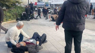 Baba ve 3 oğlu sokak ortasında silahla vuruldu: Yaralılardan 3ünün durumu ağır