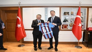 Bakan Bayraktar Trabzonda