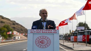 Bakan Uraloğlu: Dünyanın çevresinin 4te 3ü kadar bölünmüş yol yaparak, 30 bin kilometrelik dev eşiği geride bıraktık