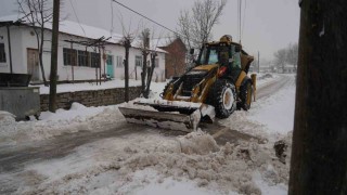 Balıkesir Büyükşehir Belediyesinden karla mücadele çalışmaları