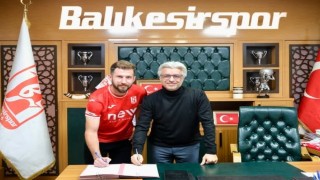 Balıkesirspor Akın Arıcana imza attırdı