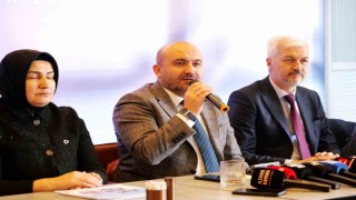 Başkan Albayrak gazetecilerle bir araya geldi