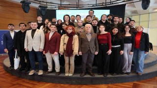 Başkan Bozbey, gençlerle geleceği konuştu