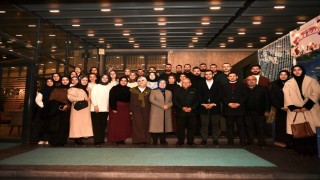 Başkan Büyükkılıç, gençlerle çay kahve eşliğinde sohbet etti