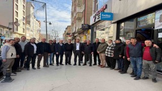 Başkan Çetinkaya Ankara Caddesinde esnaf ve vatandaşlarla buluştu