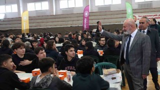 Başkan Çolakbayrakdar: Güçlü Türkiyenin temeli gençlerimizdir