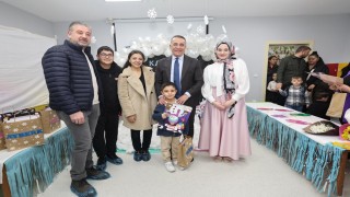 Başkan Dursun çocukların karne heyecanını paylaştı