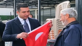 Başkan Olcar, Kadirli’de Bayrak Dağıtımı Gerçekleştirdi