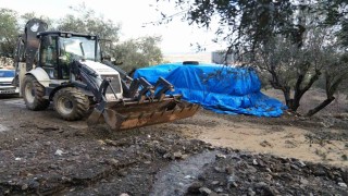 Başkan Şimşek yağıştan etkilenen mahallelerde incelemelerde bulundu