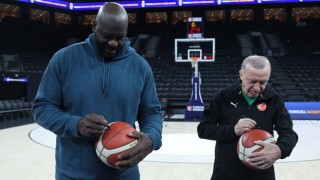 Basketbol Sahasında Sürpriz Buluşma