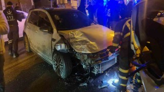 Batmanda trafik kazası güvenlik kamerasına yansıdı