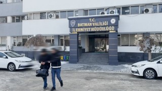 Batmanda yabancı uyruklu bir  şahsın midesinden 64 parça uyuşturucu çıktı