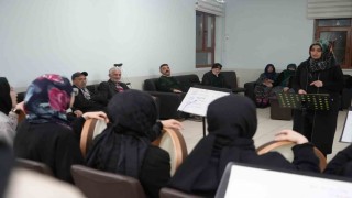 Bayburt huzurevinde manevi buluşma: Bendirler çalındı, ilahiler söylendi