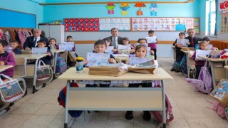 Bayburtta 14 bin 319 öğrenci karne sevinci yaşadı