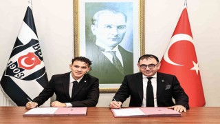 Beşiktaş, Kristjan Asllaniyi kadrosuna kattı