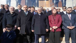 Bingöle atanan Vali Cahit Çelike duygusal veda