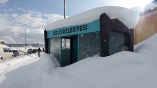Bitliste 76 köy yolu ulaşıma kapalı