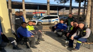 Bozkırda polis ekiplerinden trafik güvenliği eğitimi