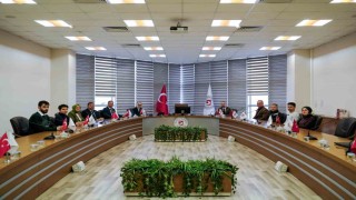 BŞEÜde satranç etkinliğinde başarı gösterenler ödüllendirildi