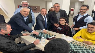 Buldanda satranç turnuvası başladı