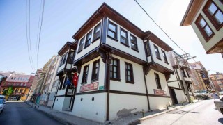 Bursanın bilgiye açılan kapılarına yoğun ilgi