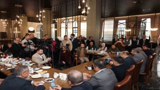 Büyükşehir Belediye Başkanı Gülpınar, gazetecilerle buluştu