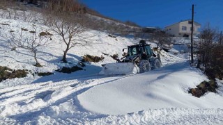 Büyükşehir ekipleri kapalı yol bırakmadı