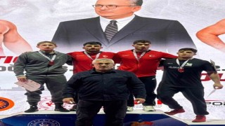 Büyükşehir güreşçisinden uluslararası başarı