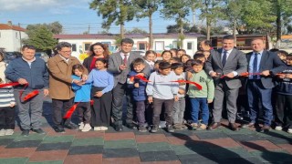 Çamköy İlkokulu yeni oyun alanına kavuştu