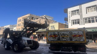 Çermikte kar yağışı sonrası hayat normale dönüyor
