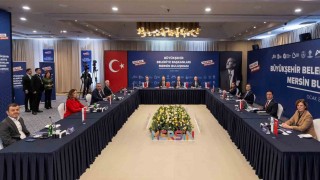 CHPli Büyükşehir Belediye Başkanları Mersinde buluştu