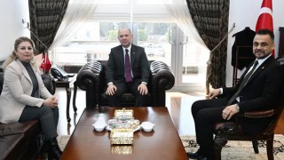CHP’li Kaya’dan Vali Serdengeçti’ye Hayırlı Olsun Ziyareti