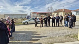 Çiftelerde umre yolcuları dualarla uğurlandı