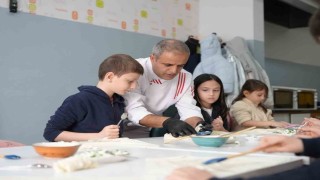 Çocuklar tatili atölye etkinlikleri ile geçiriyorlar