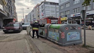 Çöp konteyneri yangınına itfaiye müdahale etti