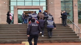 Çorumda evlerden ziynet eşyası çalan 4 hırsızlık şüphelisi suçüstü yakalandı